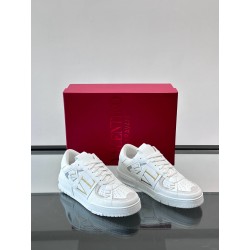 발렌티노 Valentino 스니커즈