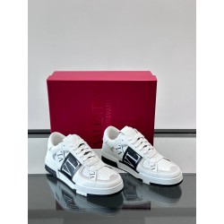 발렌티노 Valentino 스니커즈