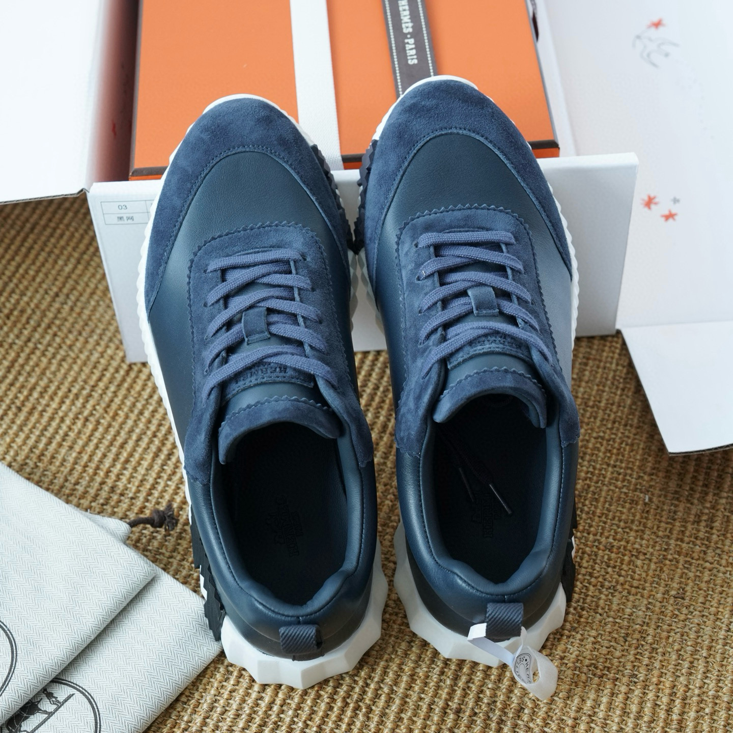 에르메스 Hermes Bouncing 스니커즈 Bleu celeste