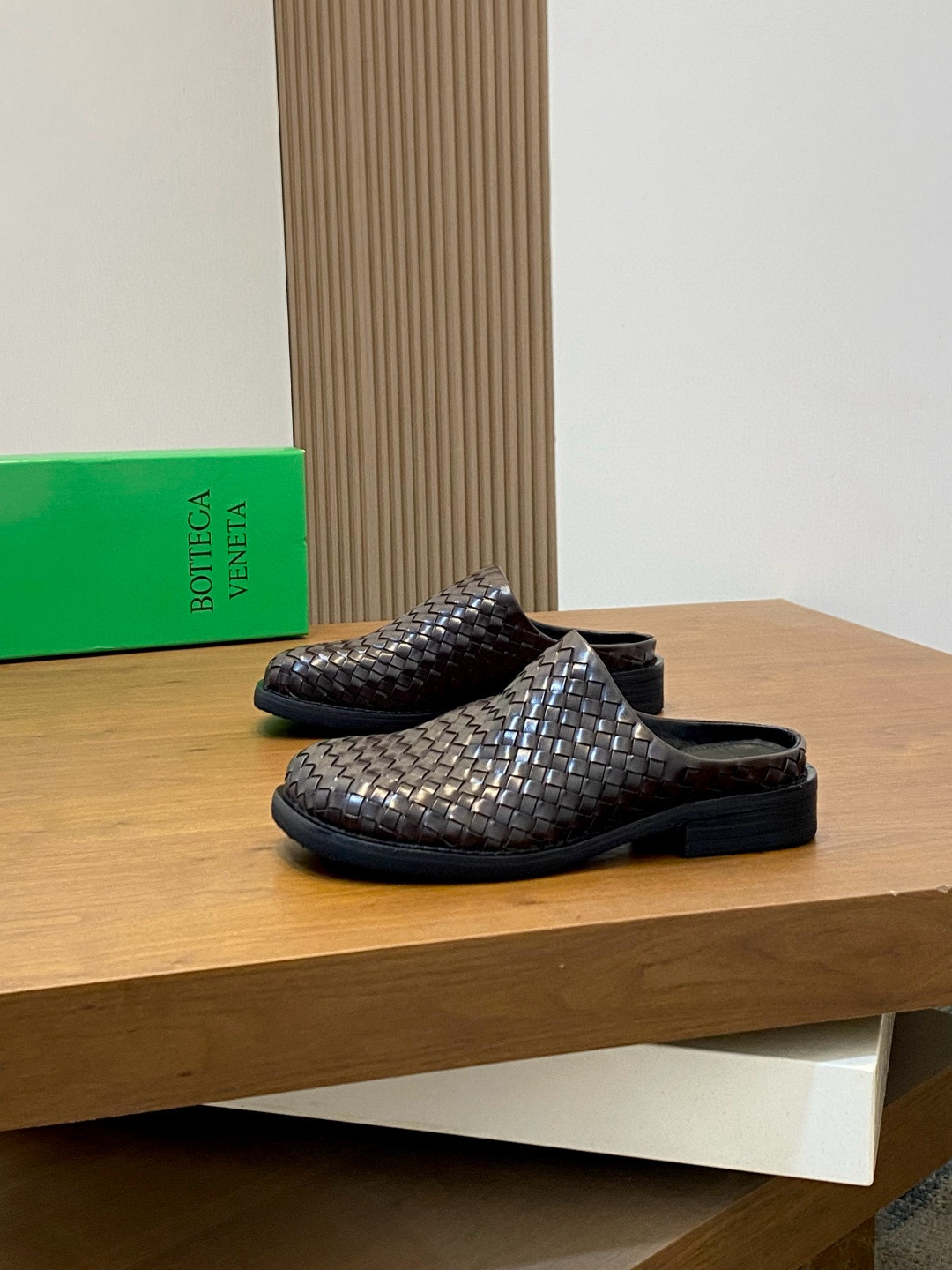 보테가 베네타 Bottega Veneta 슬리퍼