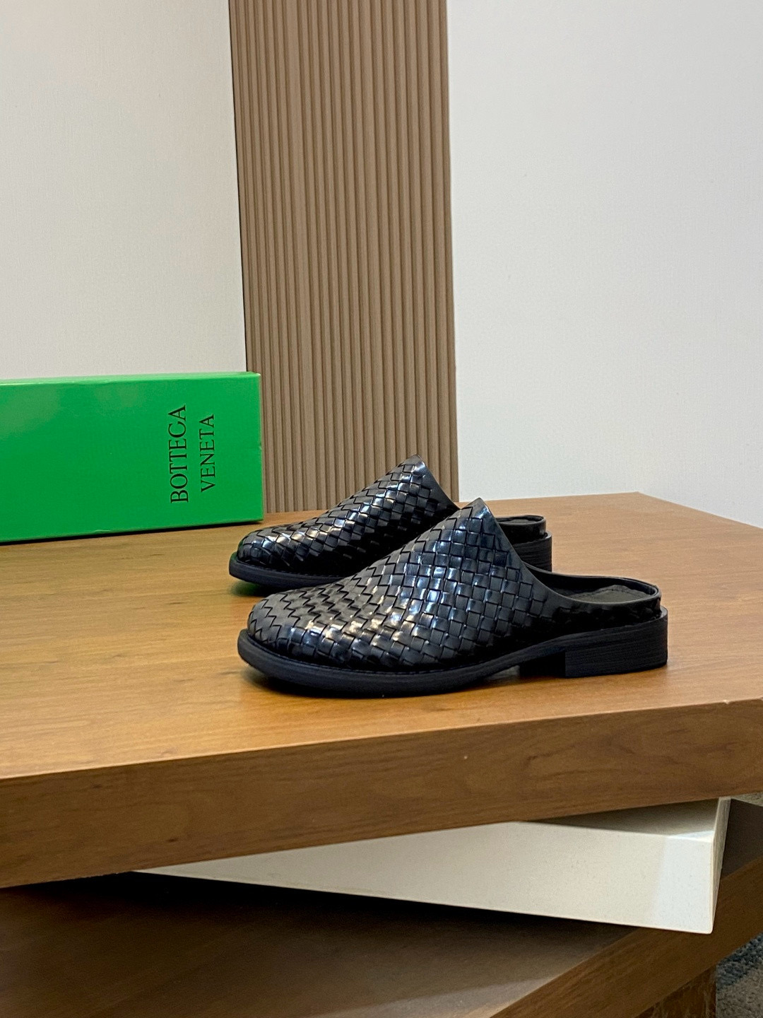 보테가 베네타 Bottega Veneta 슬리퍼
