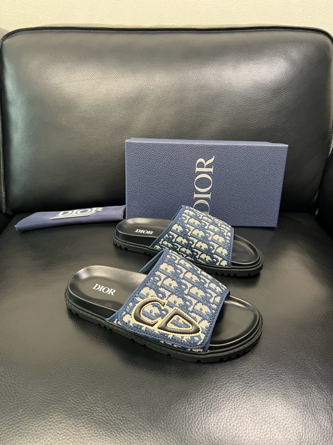 디올 Dior 슬리퍼