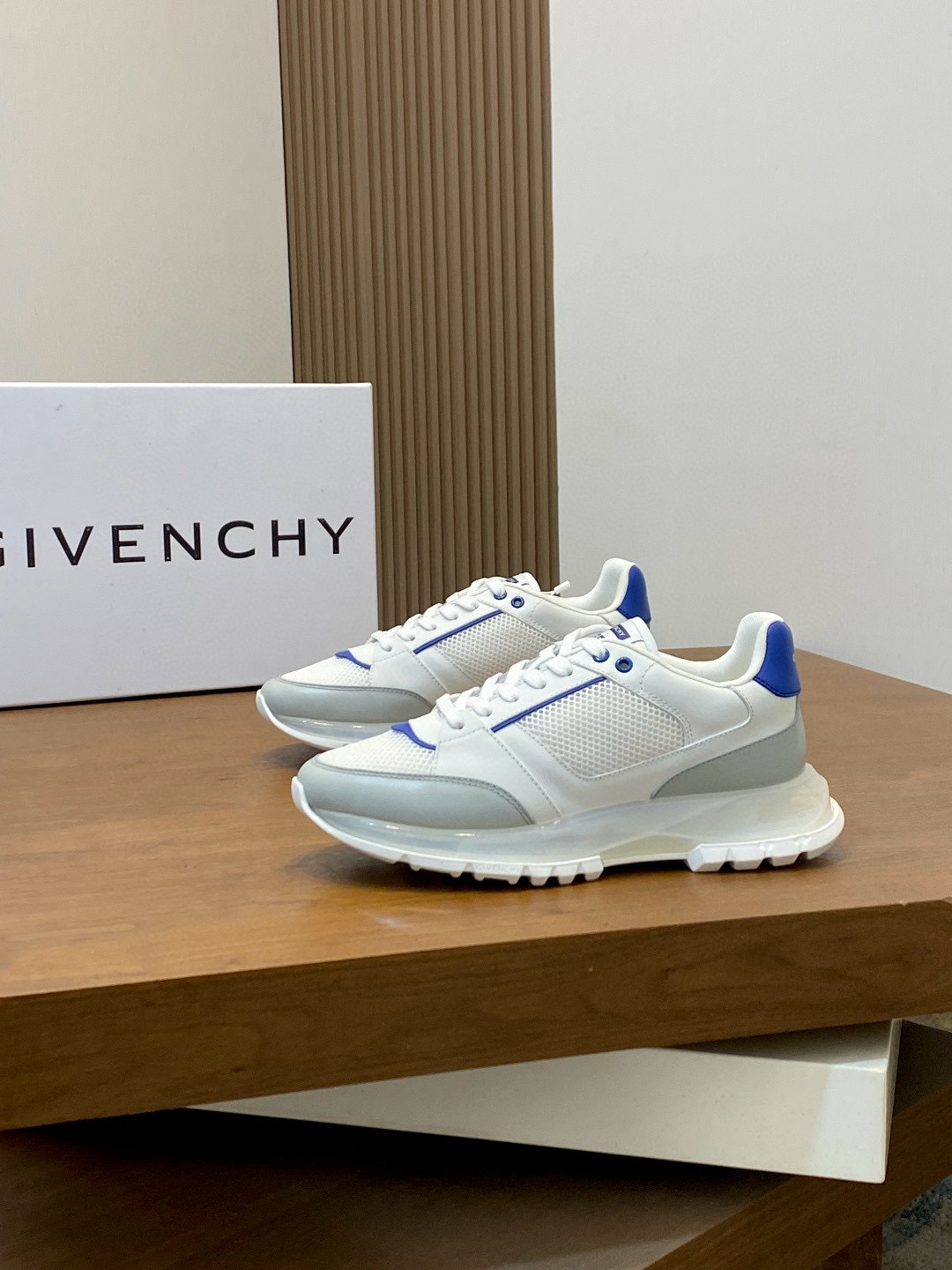 지방시 Givenchy 스니커즈