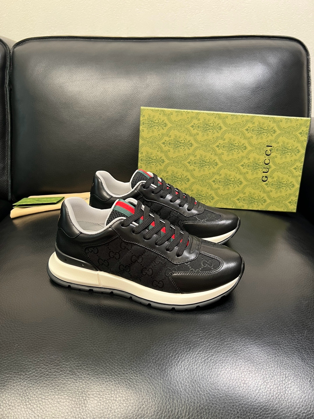 구찌 Gucci 스니커즈