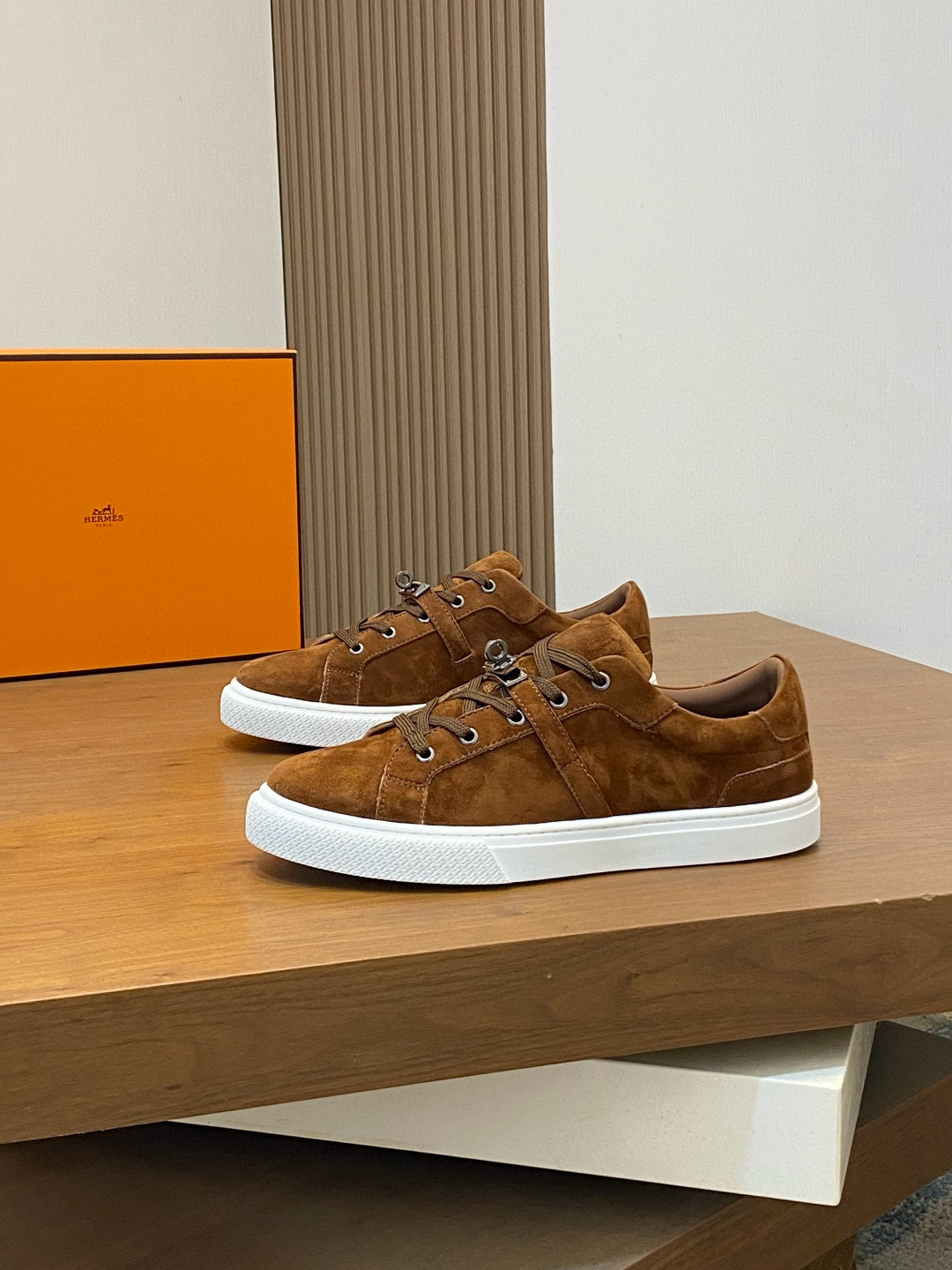 에르메스 Hermes 스니커즈