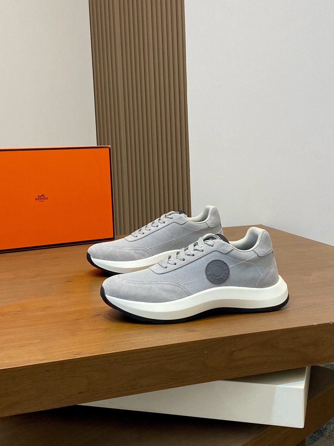 에르메스 Hermes 스니커즈