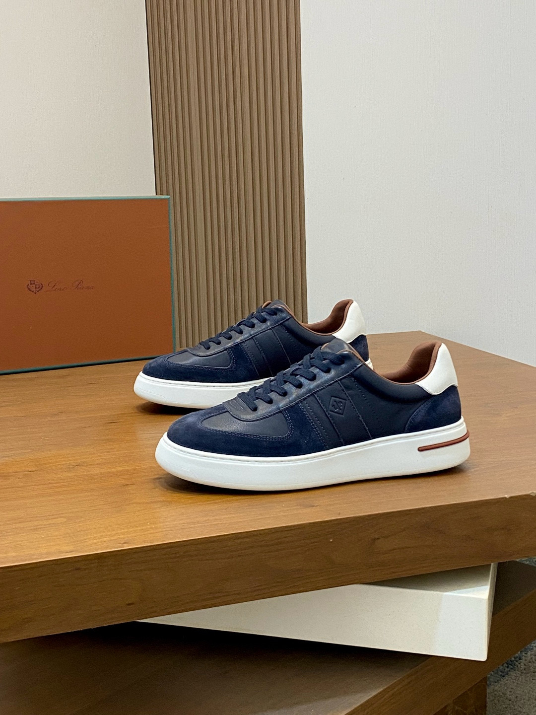 로로피아나 Loro Piana Tennis Walk 스니커즈