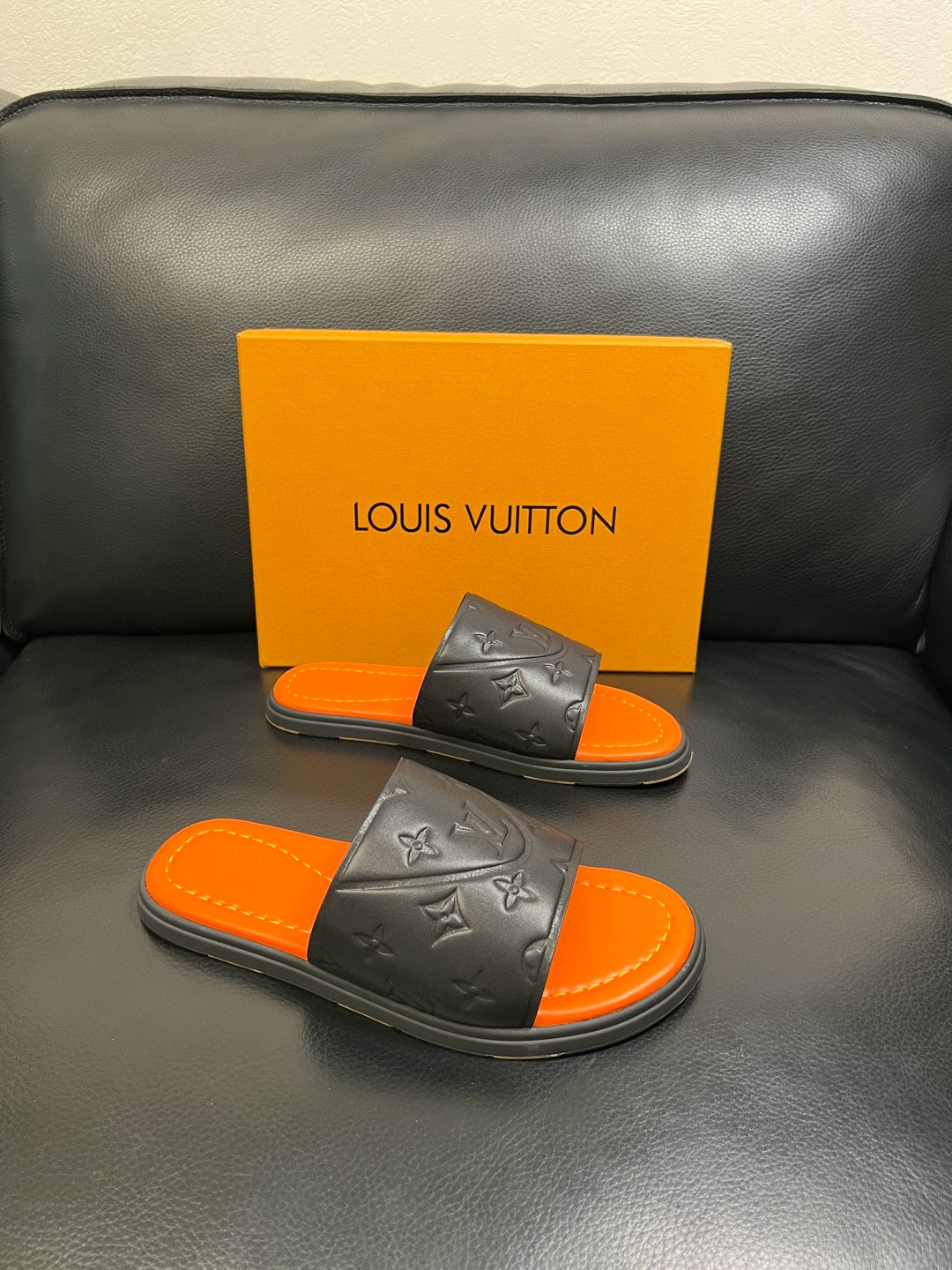 루이비통 Louis Vuitton 슬리퍼