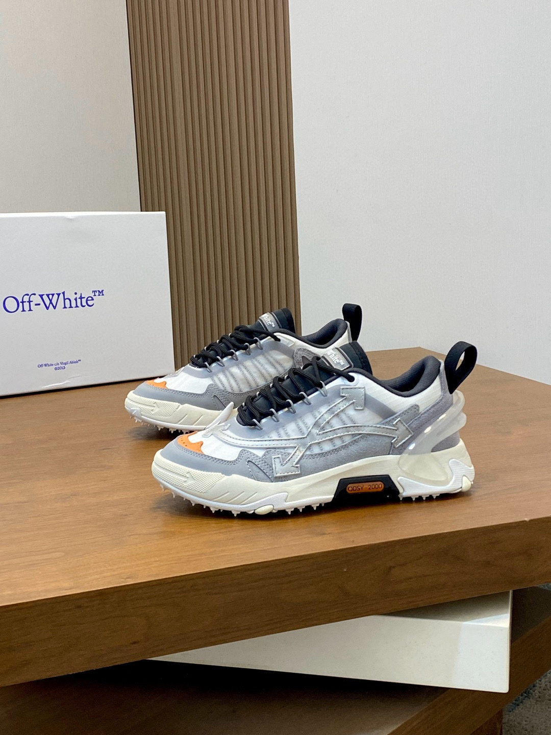 오프화이트 (Off-White) C O VirGil Abloh 스니커즈