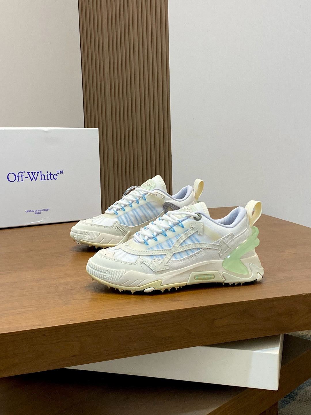 오프화이트 (Off-White) C O VirGil Abloh 스니커즈