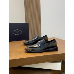 프라다 Prada 로퍼