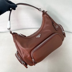 프라다 Prada 1BC276 Soft 미디엄 워시드 가죽 백 Cocoa Brown 32cm