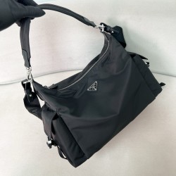 프라다 Prada 2VH204 Explore Re-Nylon 리나일론 및 가죽 백 Black 43cm