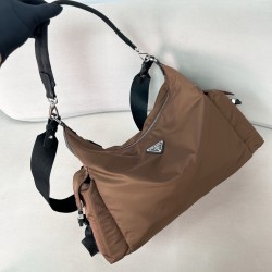 프라다 Prada 2VH204 Explore Re-Nylon 리나일론 및 가죽 백 Sienna 43cm