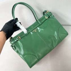 프라다 Prada 1BA433 Bonnie 라지 가죽 핸드백 Green 38cm
