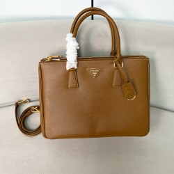 프라다 Prada 1BA274 Galleria Saffiano 라지 가죽 백 Caramel 32cm