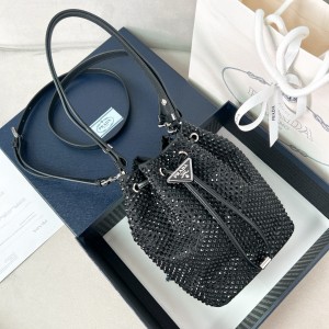 프라다 Prada 1BE067 버킷 백 Black 21cm