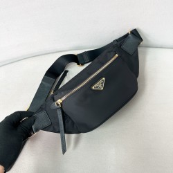 프라다 Prada 1BL046 리나일론 및 사피아노 가죽 벨트백 Black 34cm