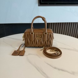 미우 미우 Miu Miu 5BB123 Arcadie 마테라쎄 나파 가죽 백 Brown 19cm