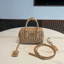 미우 미우 Miu Miu 5BB123 Arcadie 마테라쎄 나파 가죽 백 Caramel  19cm