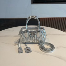 미우 미우 Miu Miu 5BB123 Arcadie 마테라쎄 나파 가죽 백 Silver 19cm