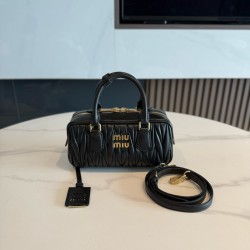 미우 미우 Miu Miu 5BB142 Arcadie 마테라쎄 나파 가죽 백 Black 22cm