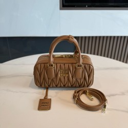 미우 미우 Miu Miu 5BB142 Arcadie 마테라쎄 나파 가죽 백 Caramel 22cm