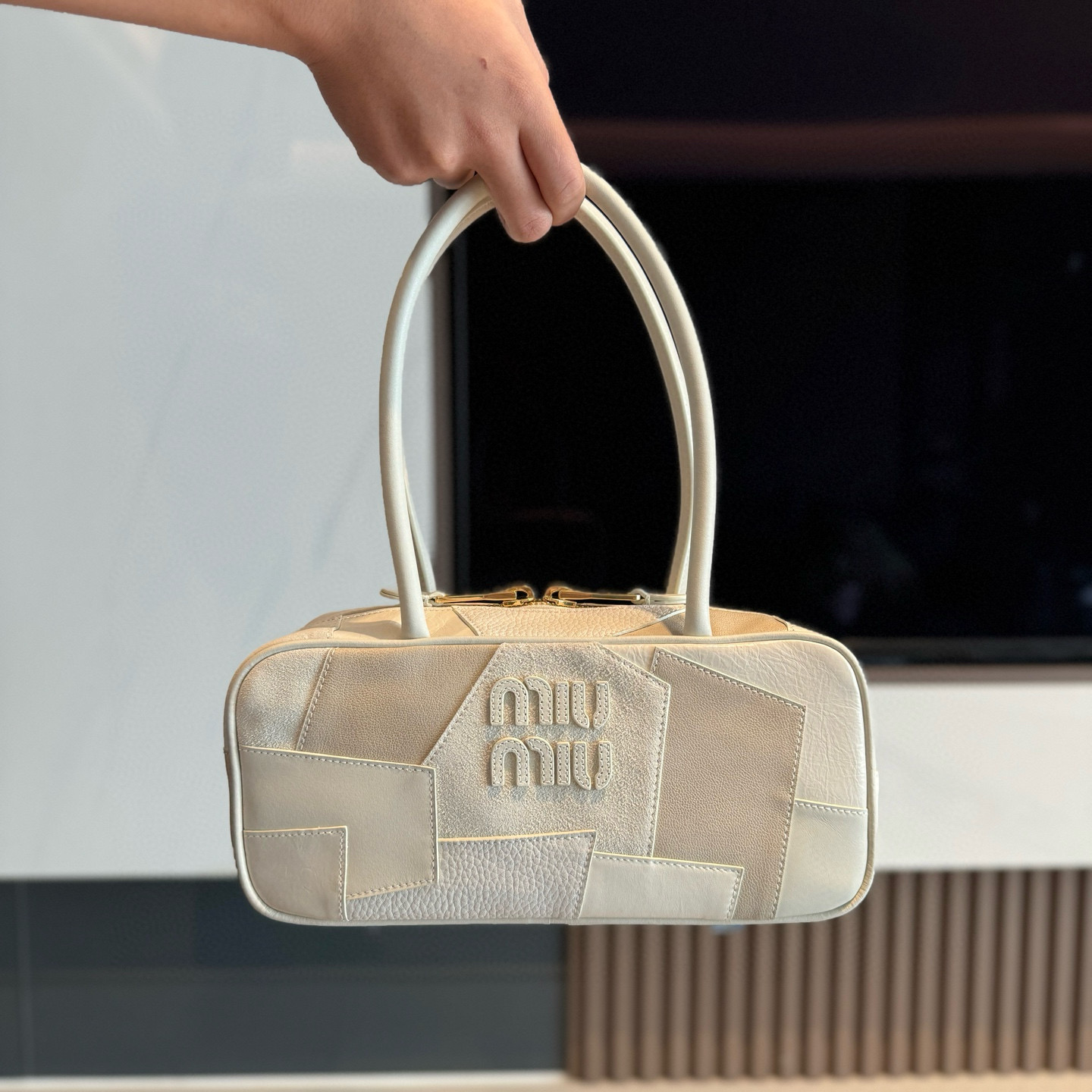 미우 미우 Miu Miu 5BB147 Beaau 가죽 패치워크 백 White 28cm
