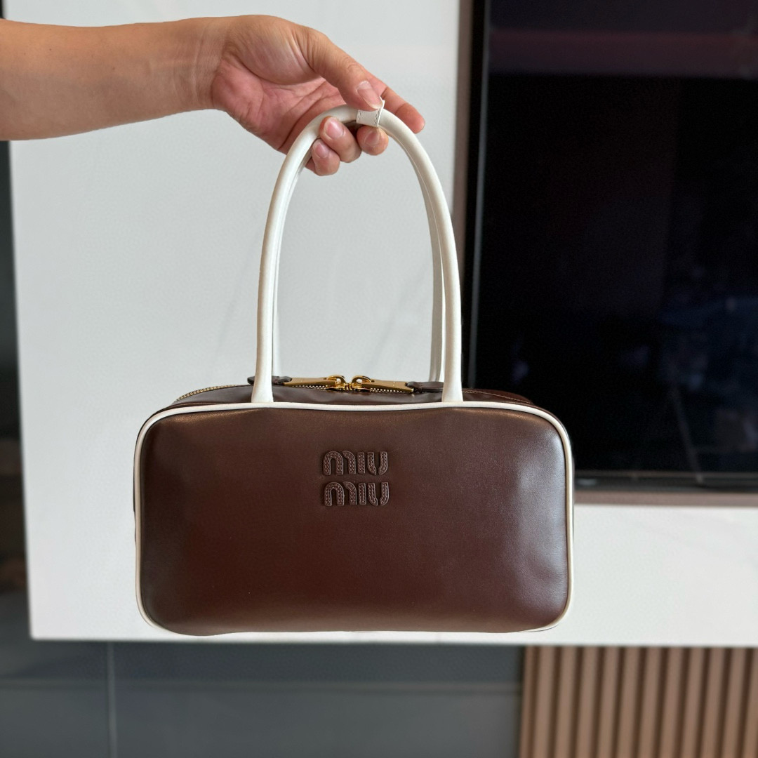미우 미우 Miu Miu 5BB172 Leather Beau Bag Briarwood White  30cm