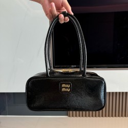 미우 미우 Miu Miu 5BB173 Beau 나플락 페이턴트 레더 백 Black 27cm