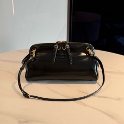 미우 미우 Miu Miu 5BF130 Caprice 카프리스 샤이니 가죽 클러치 Black 28cm