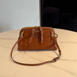 미우 미우 Miu Miu 5BF131 Caprice 가죽 클러치 Cognac 24cm