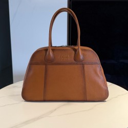 미우 미우 Miu Miu 5BB195 Vivant 가죽 백 Cognac 50cm