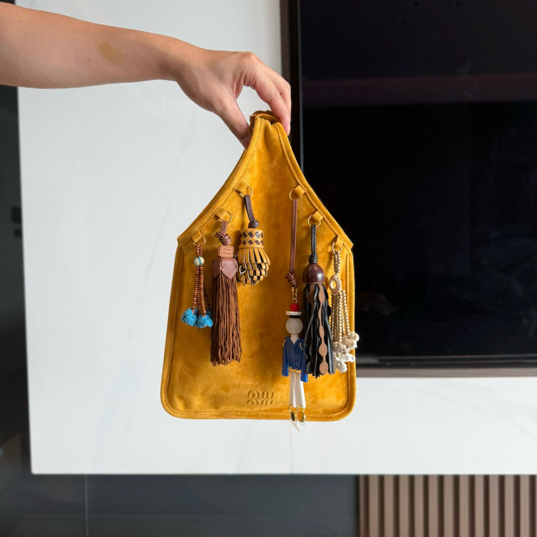 미우 미우 Miu Miu 5BA295 Suede Bag Trick Whiskey 24cm
