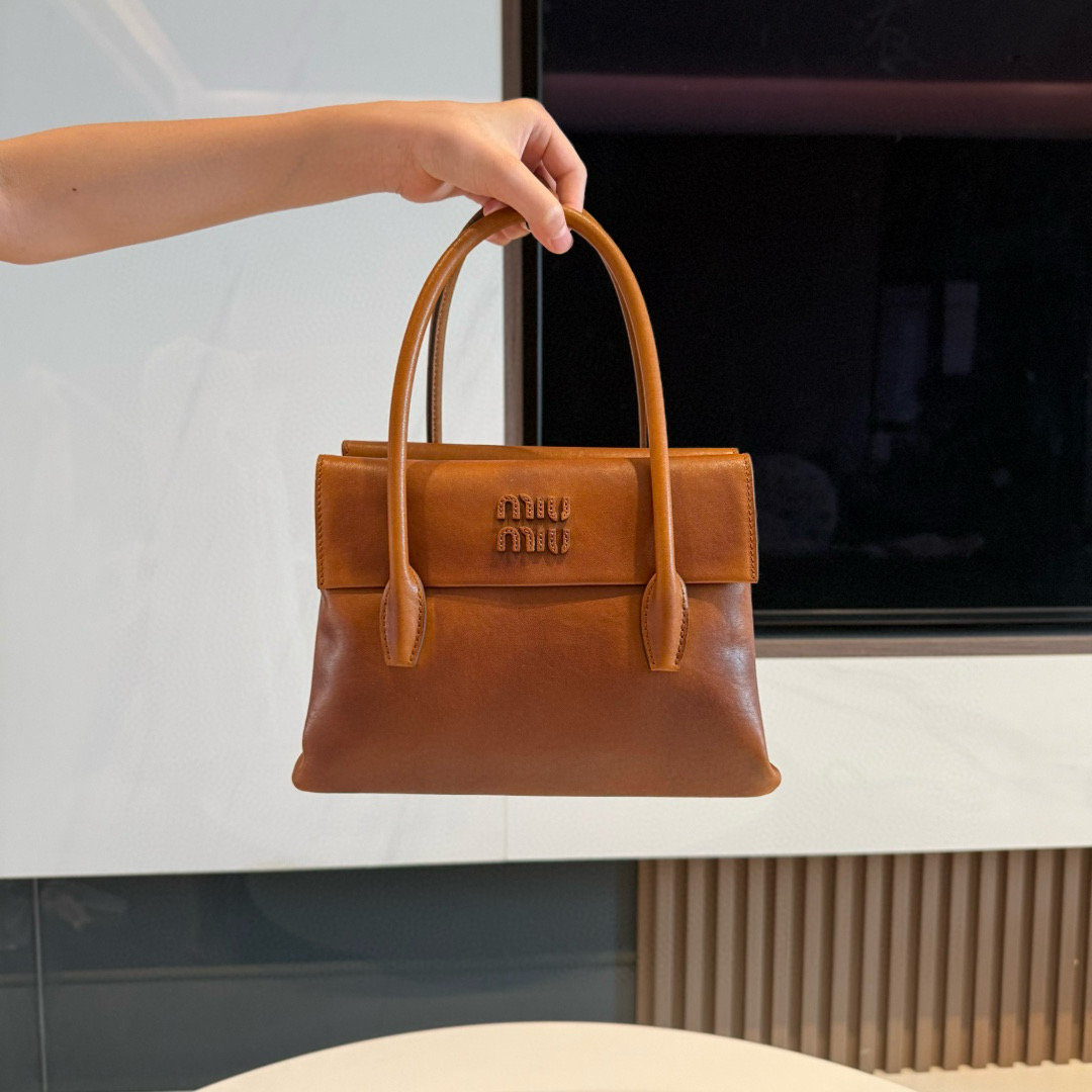 미우 미우 Miu Miu 5BA303 Solitaire Leather Bag Wood