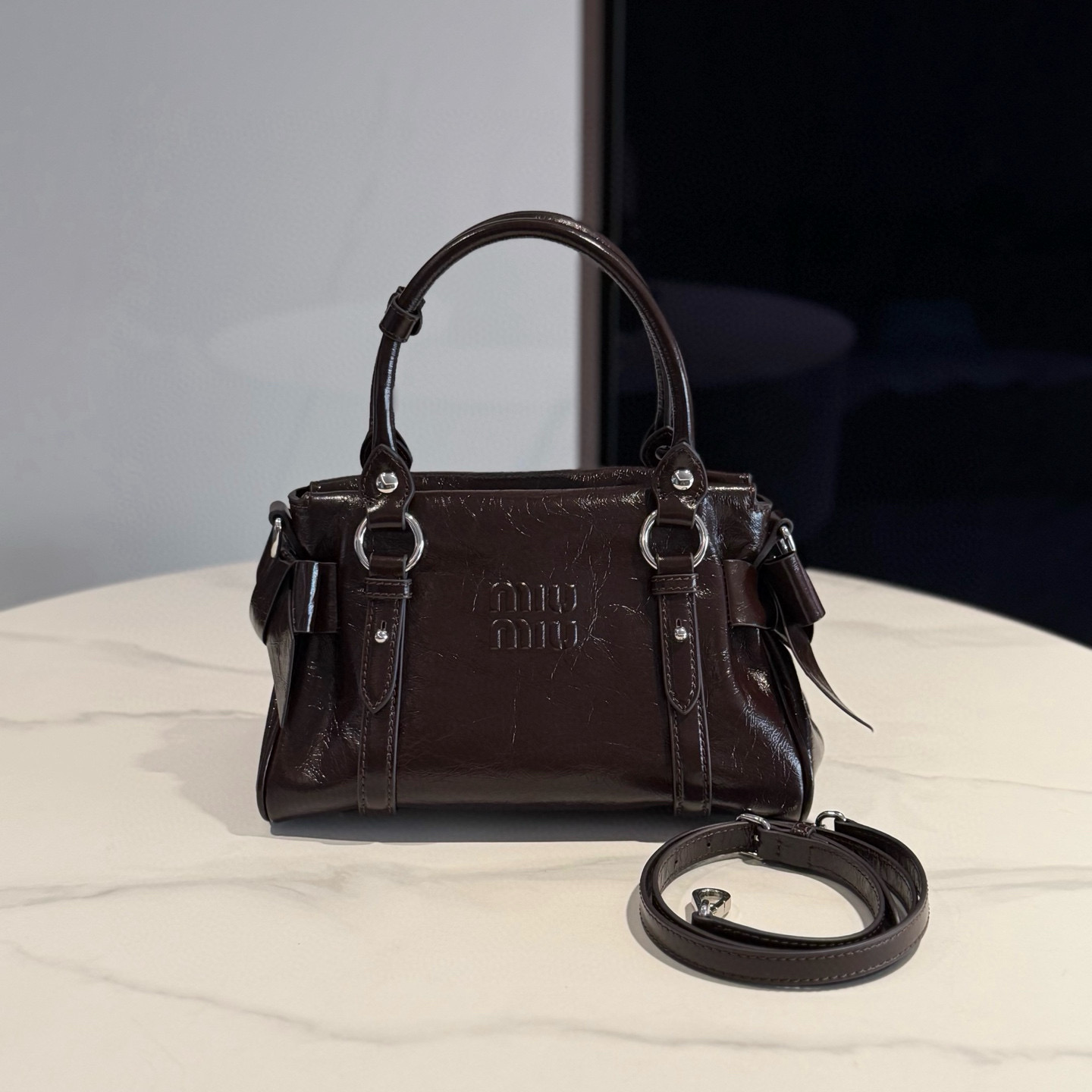 미우 미우 Miu Miu 5BA327 가죽 탑 핸들 백 Brown 28cm