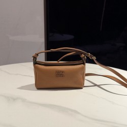 미우 미우 Miu Miu 5BE097 Leather pouch Oak 18cm