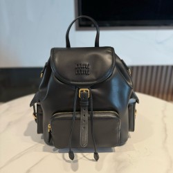 미우 미우 Miu Miu 5BZ042 가죽 백팩 Black 25cm