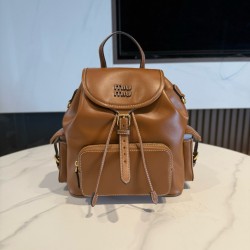 미우 미우 Miu Miu 5BZ042 가죽 백팩 Cognac 25cm