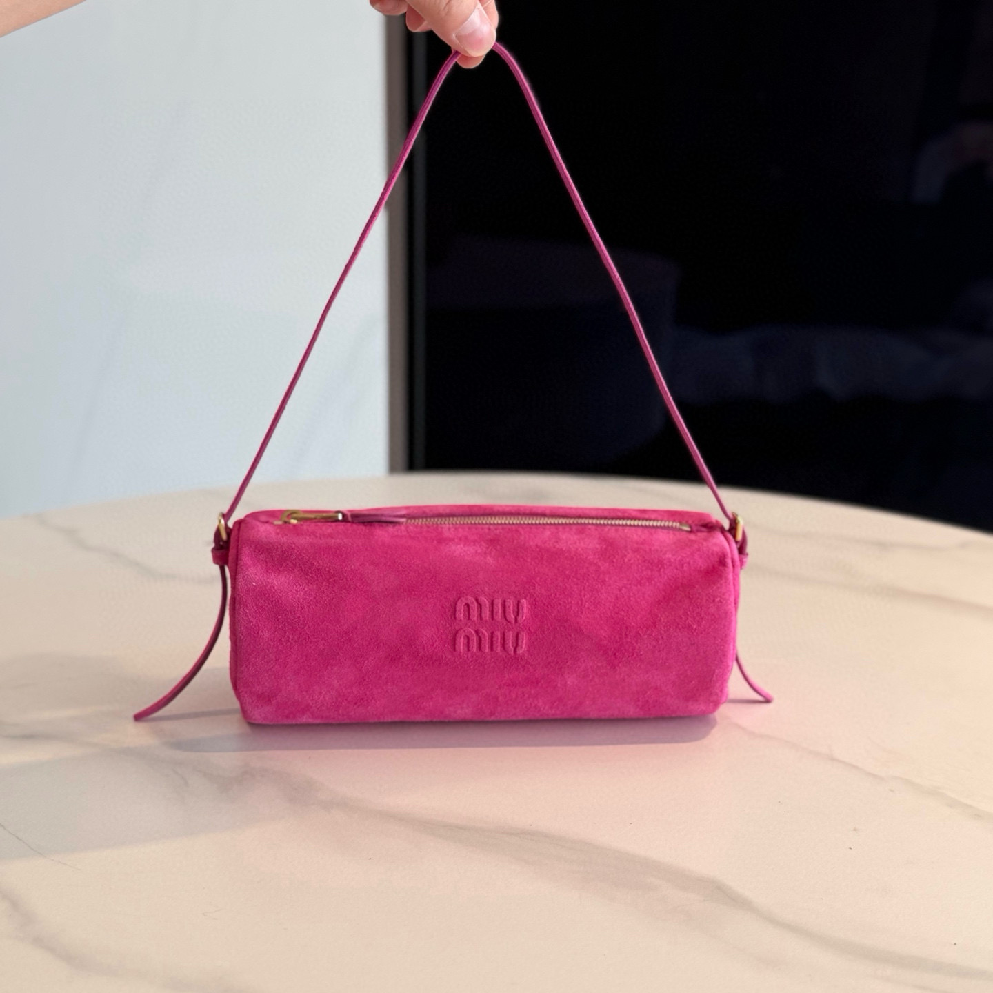 미우 미우 Miu Miu 5NE851 스웨이드 파우치 Rose red 22cm