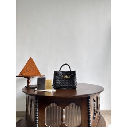 보테가 베네타 Bottega Veneta 874957 Mini Andiamo 20cm