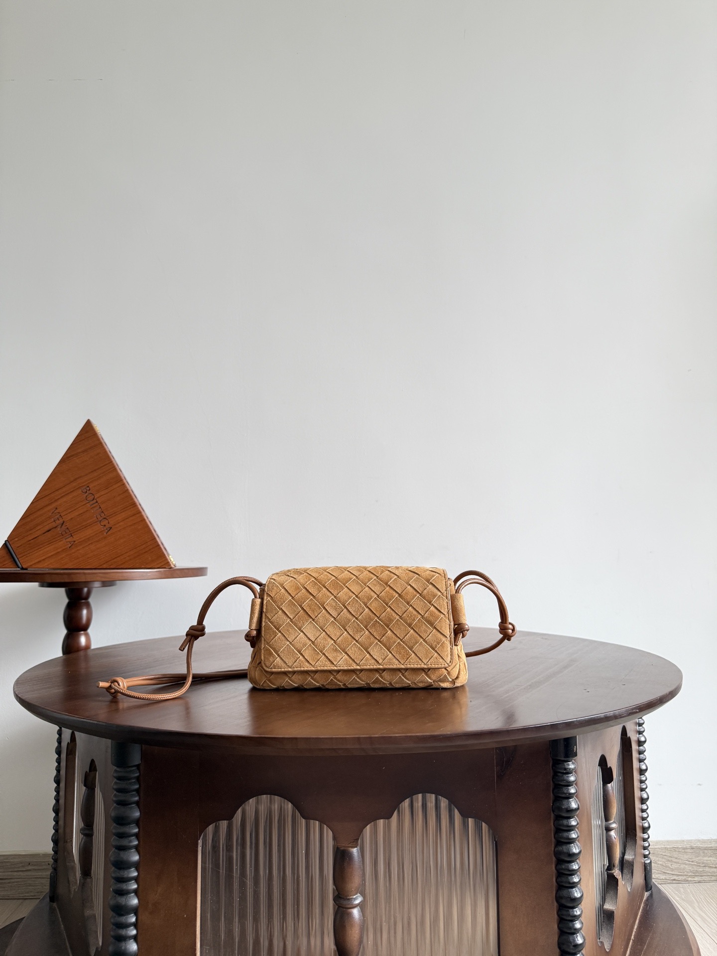 보테가베네타 Bottega Veneta 843893 Notturno 노뚜르노 21cm