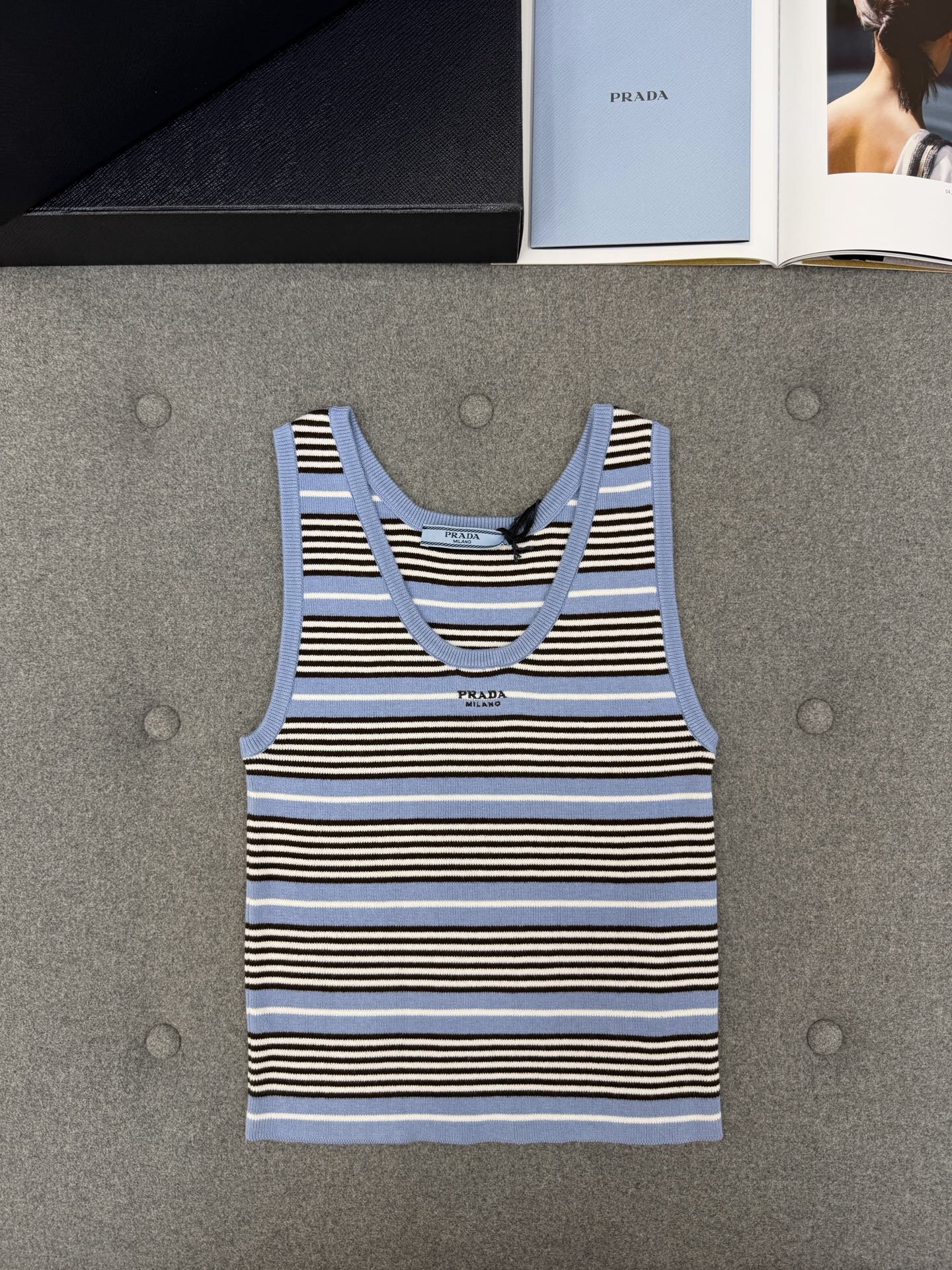 프라다 Prada 조끼 P29C06_19IM_F061M_S_OOO