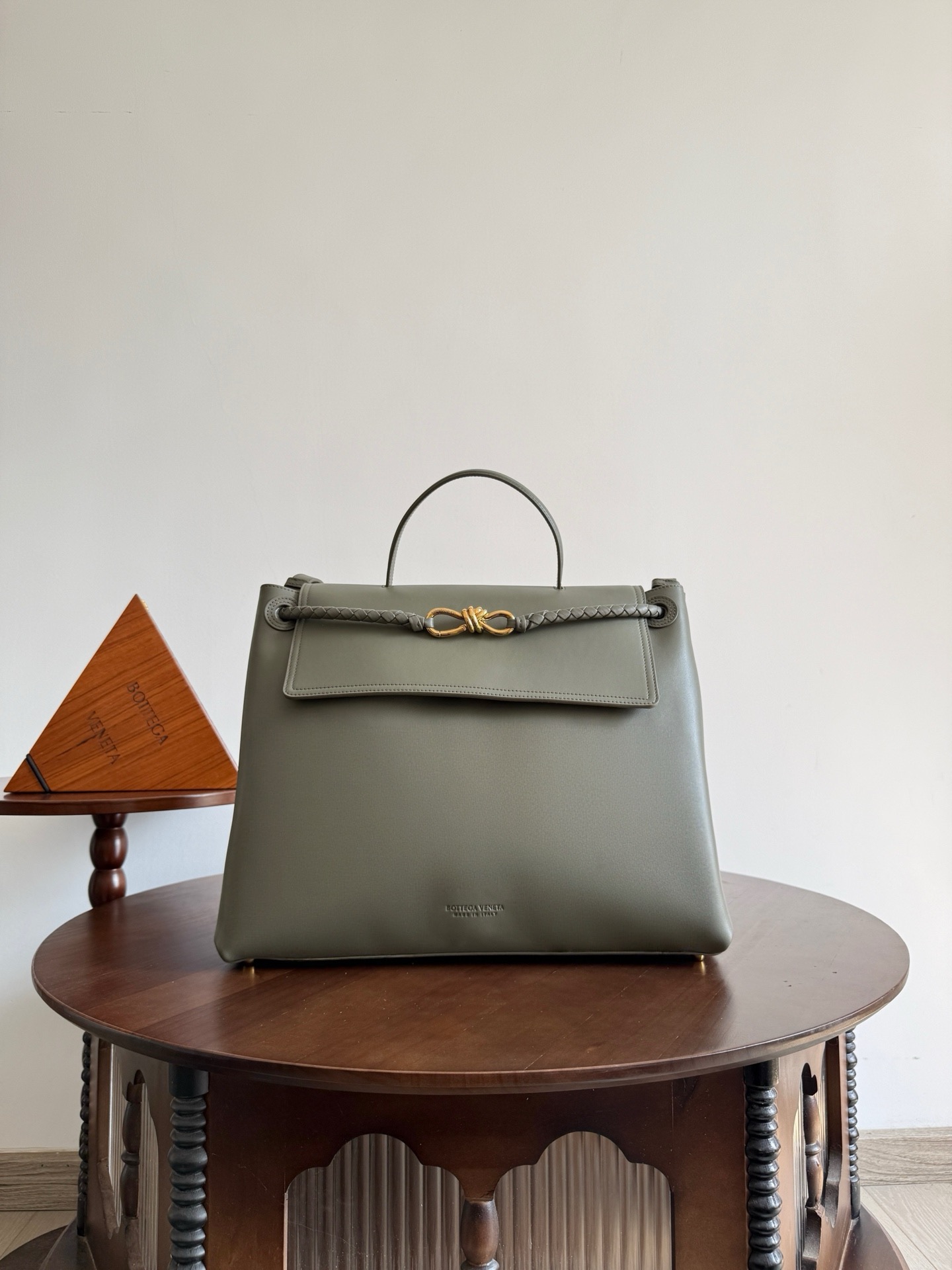 보테가베네타 Bottega Veneta 826195 Large Ciao Ciao 42cm