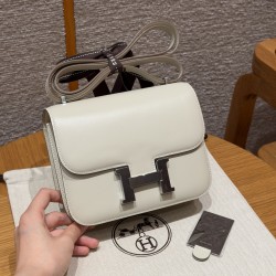 에르메스 Hermes Constance with mirror 19cm Box 10 Craie/silver