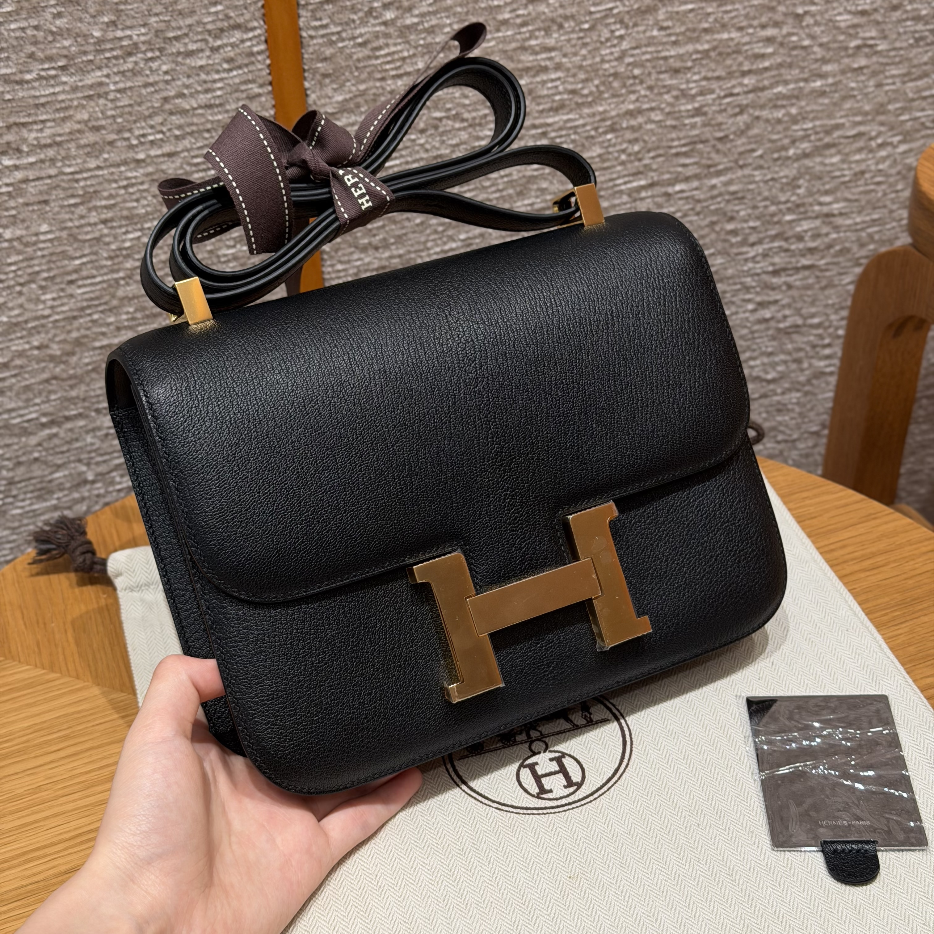 에르메스 Hermes Constance with mirror 24cm chèvre 89 Noir/gold