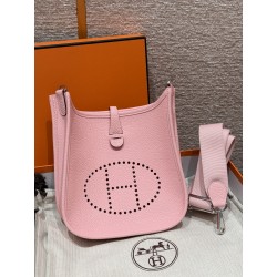 에르메스 Hermes Evelyne 23cm Clemence 3Q Rose Sakura/silver