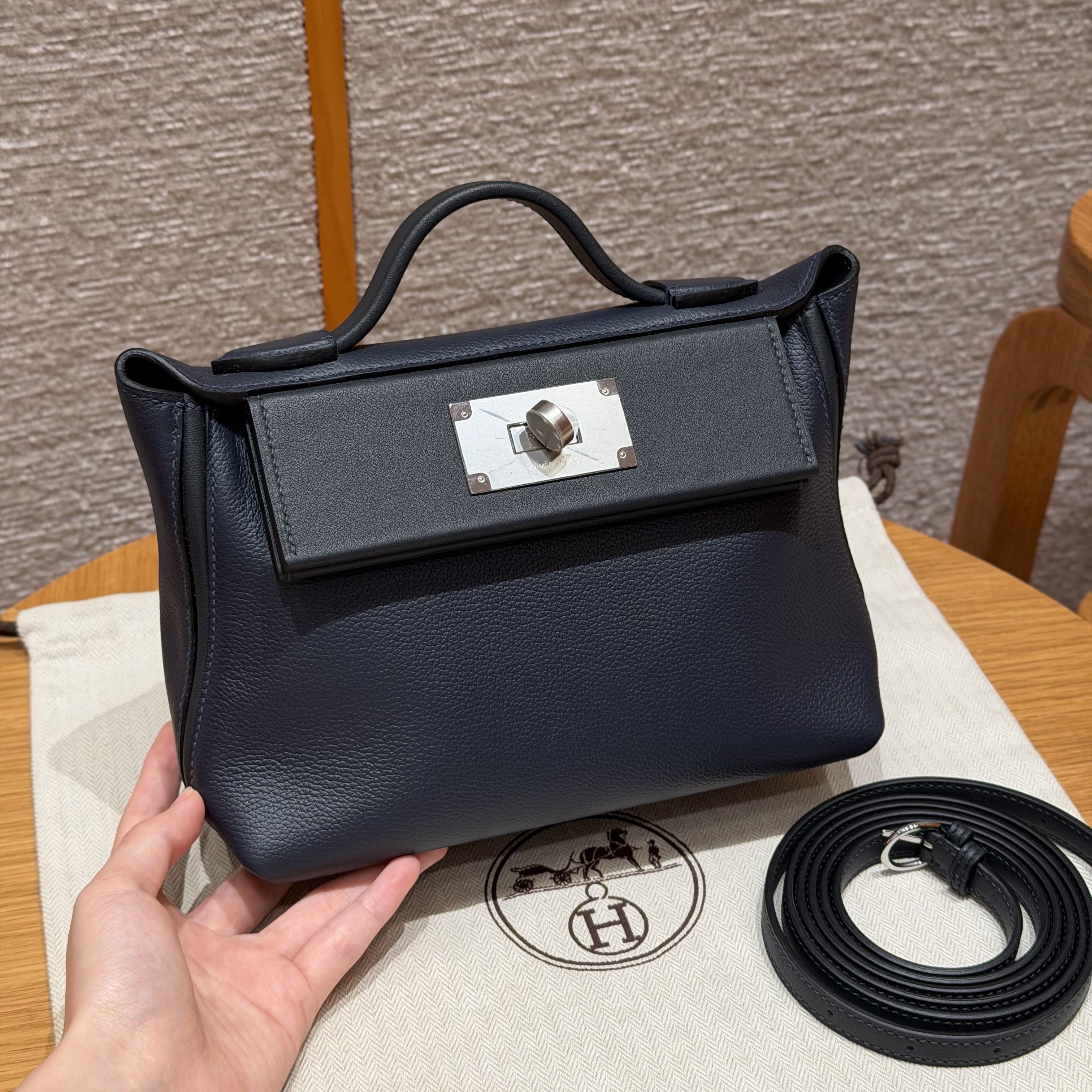 에르메스 Hermes Kelly 2424 21cm evercolor and swift 3Y Caban/silver