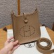 에르메스 Hermes Mini Evelyne 16cm clemence 0M Chai/gold