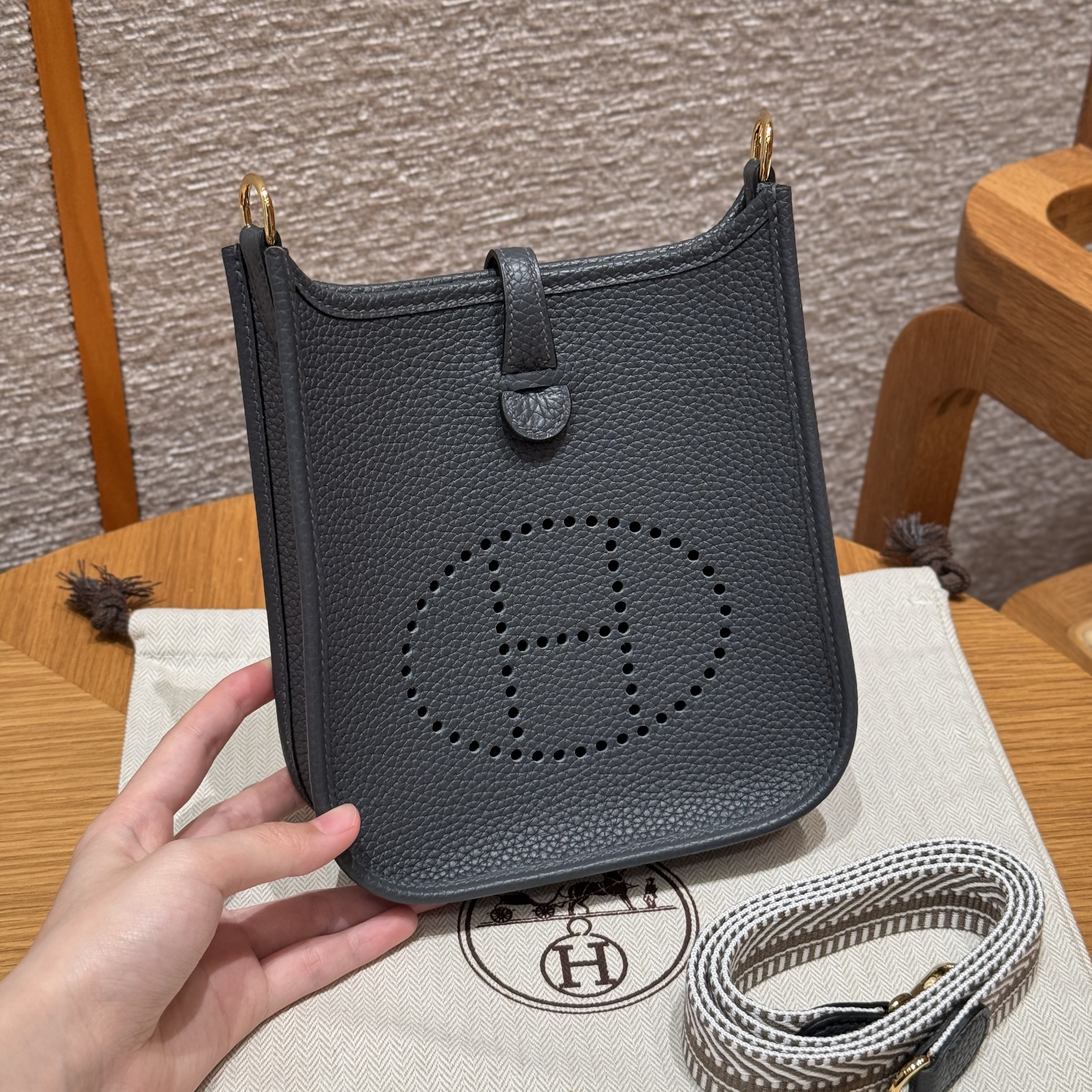 에르메스 Hermes Mini Evelyne 16cm clemence H0 Girs Misty/gold